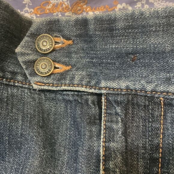 EDDIE BAUER, denim shorts, size 12 , cotton, 5 pocket, button over and zip up - Picture 4 of 12